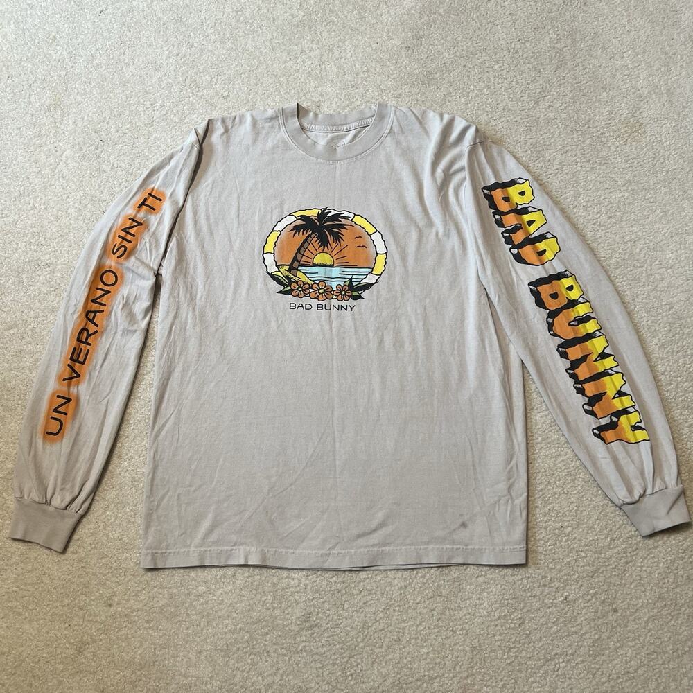 Bad Bunny Un Verano Sin Ti World's Hottest Tour 2022 Large Long Sleeve Tee Shirt